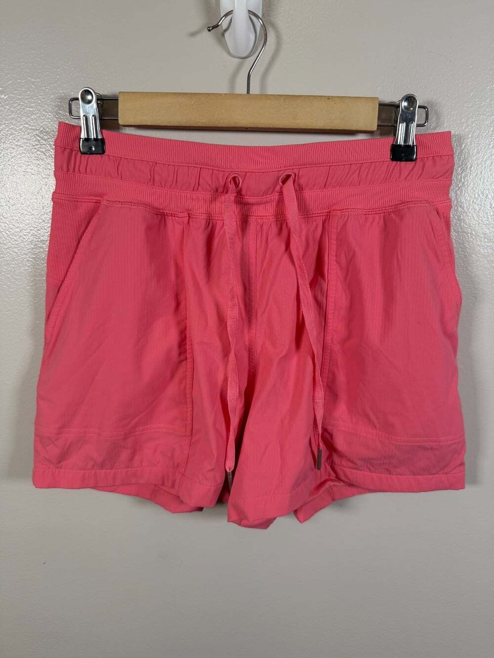 Lululemon Dance Studio High Rise Shorts 3.5" Size 6 Pink Athletic Active Workout